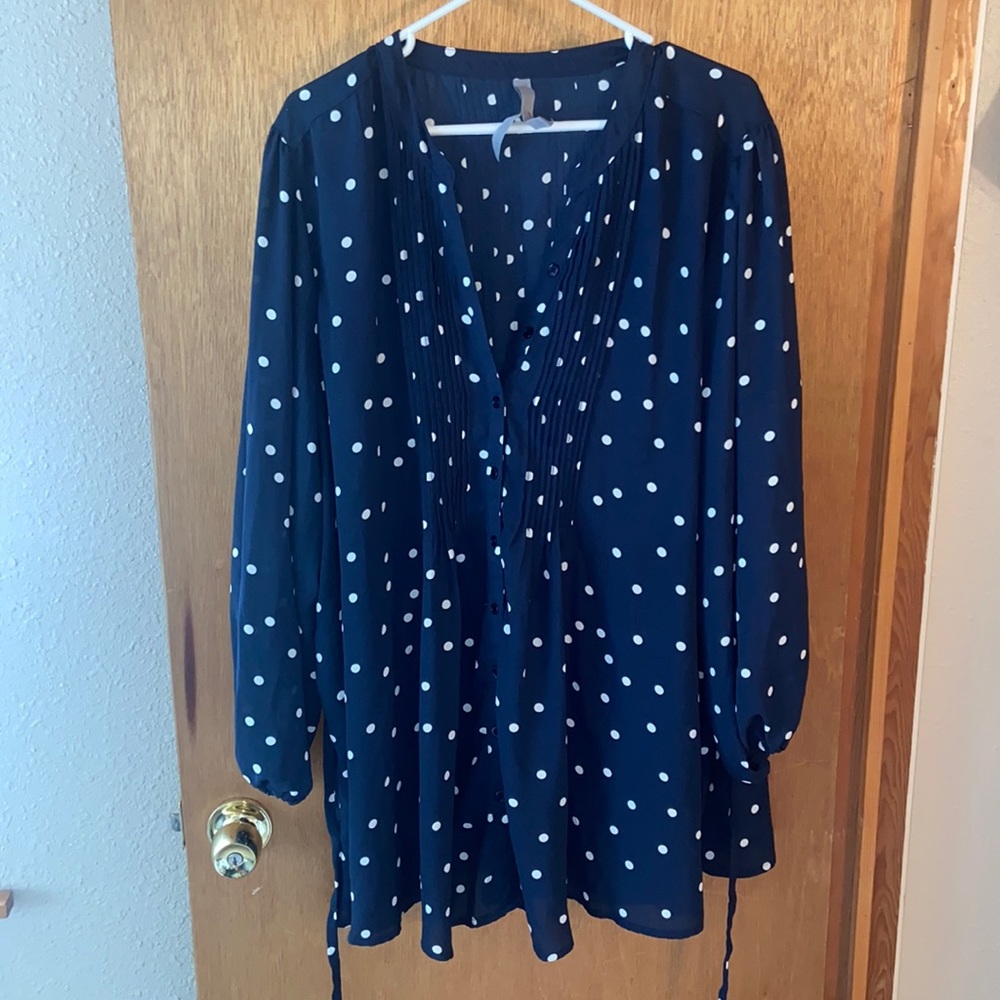 Melissa McCarthy Seven 4x polka dot navy blouse